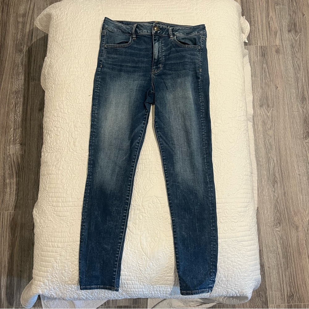 American Eagle Outfitters dark wash jeans